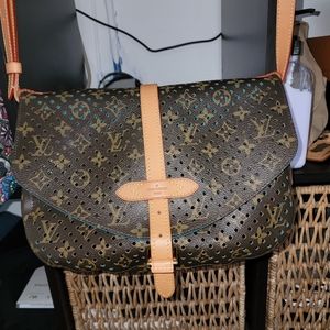 Authentic Louis Vuitton Saumur 30 perforated